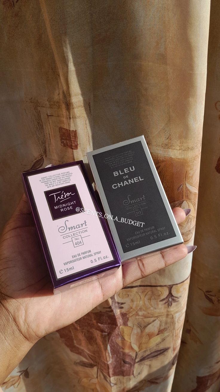 Arabic & oriental perfumes on display 4